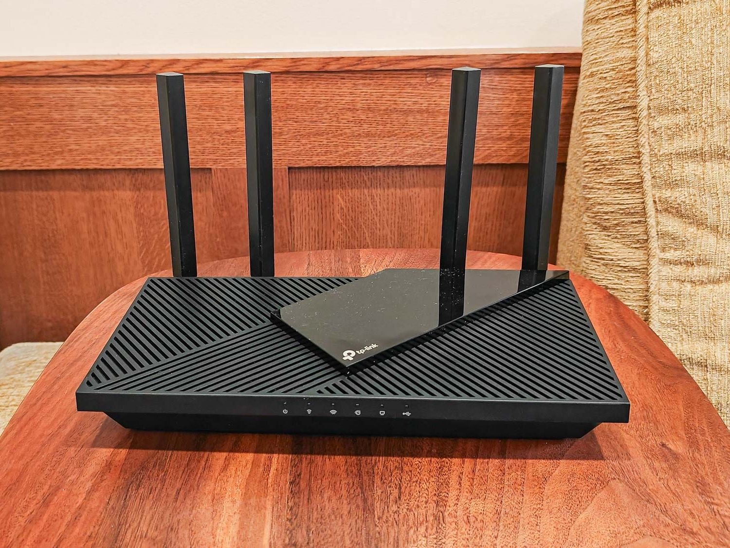 Perfect Router 8 Best Wifi Routers for Large Homes in 2026 - Review Dip